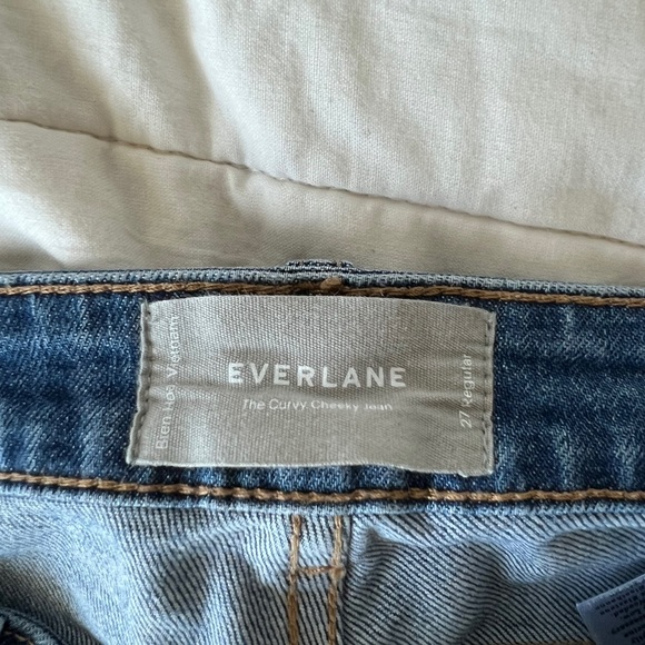 Everlane Curvy Cheeky Jean - Picture 4 of 4